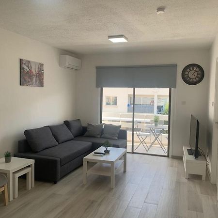 Prestige Worldwide Apartments Айя Напа Екстериор снимка