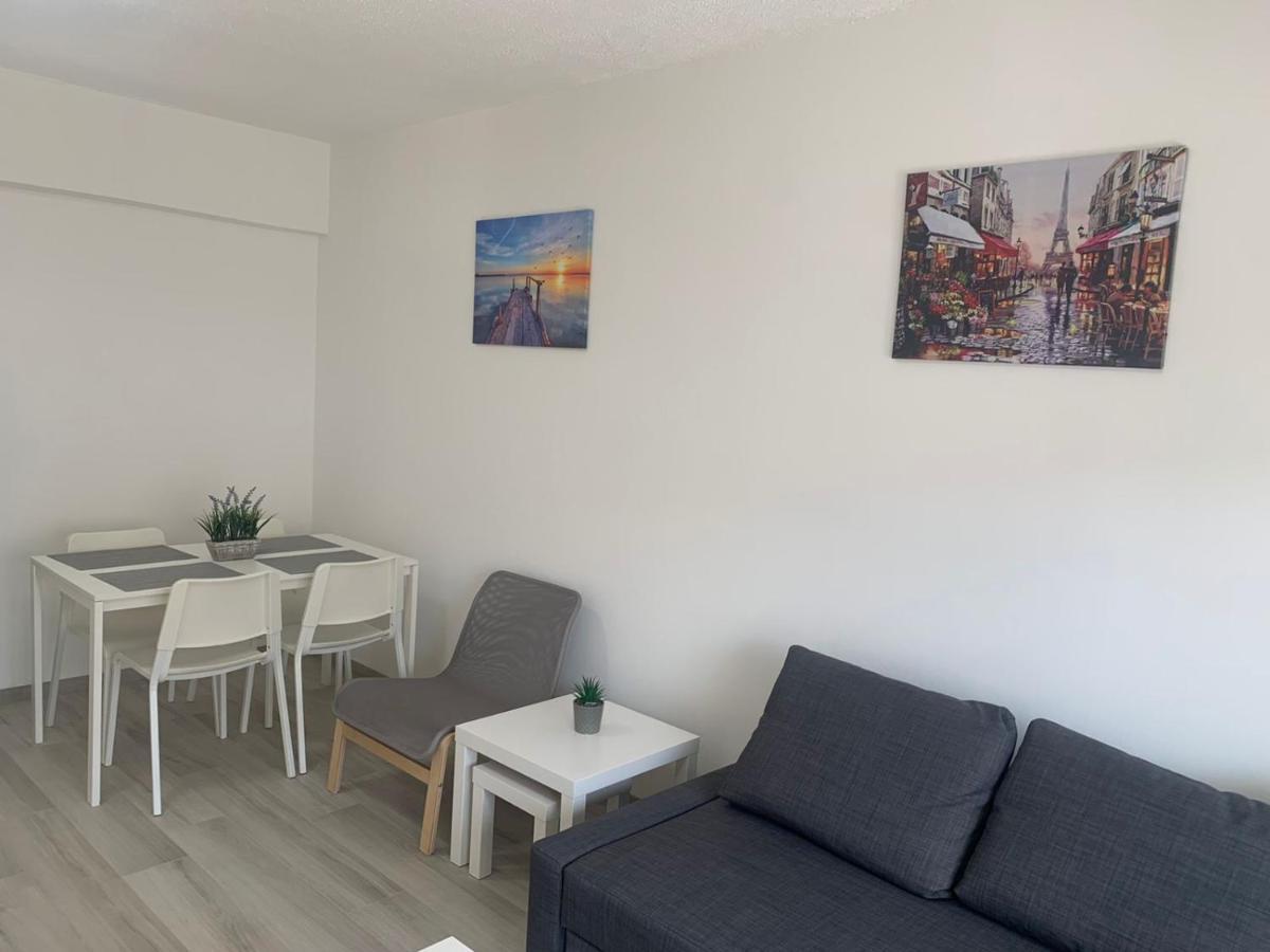 Prestige Worldwide Apartments Айя Напа Екстериор снимка