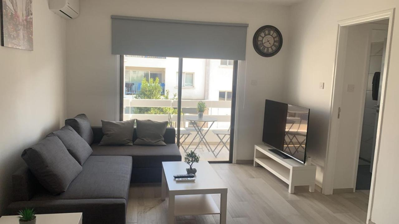 Prestige Worldwide Apartments Айя Напа Екстериор снимка