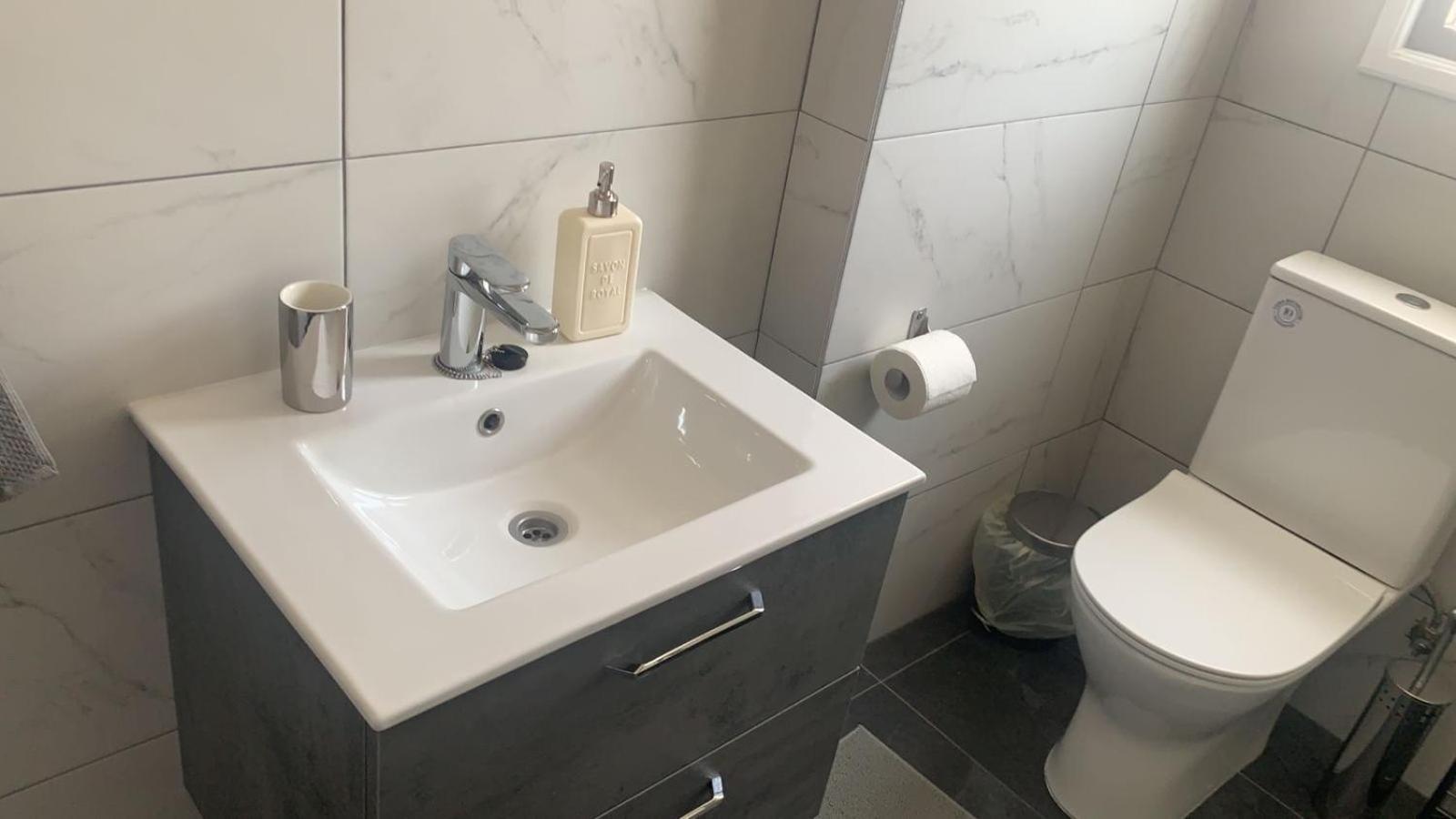 Prestige Worldwide Apartments Айя Напа Екстериор снимка